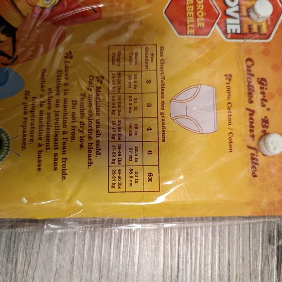 Brand new, girls underwear, Bee Movie, size 2 pack of 3 - Picture 2 of 3